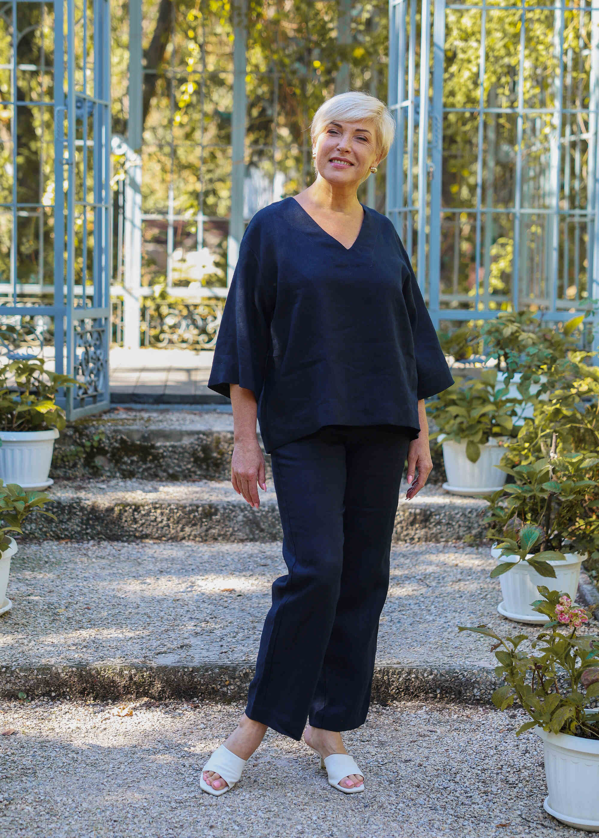 V-neck Navy Blue Linen Top