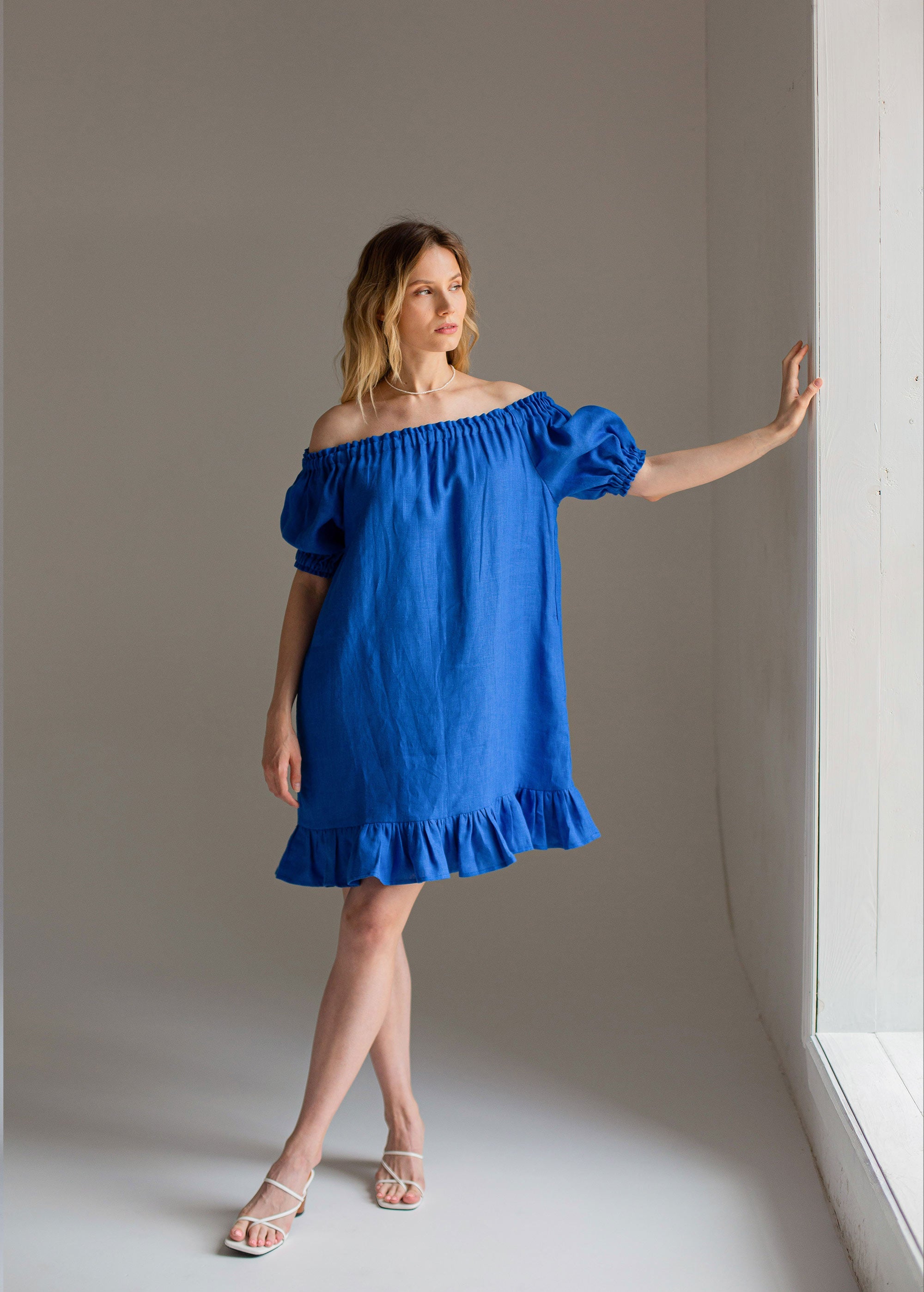 Mini-robe en lin bleu "Lia"