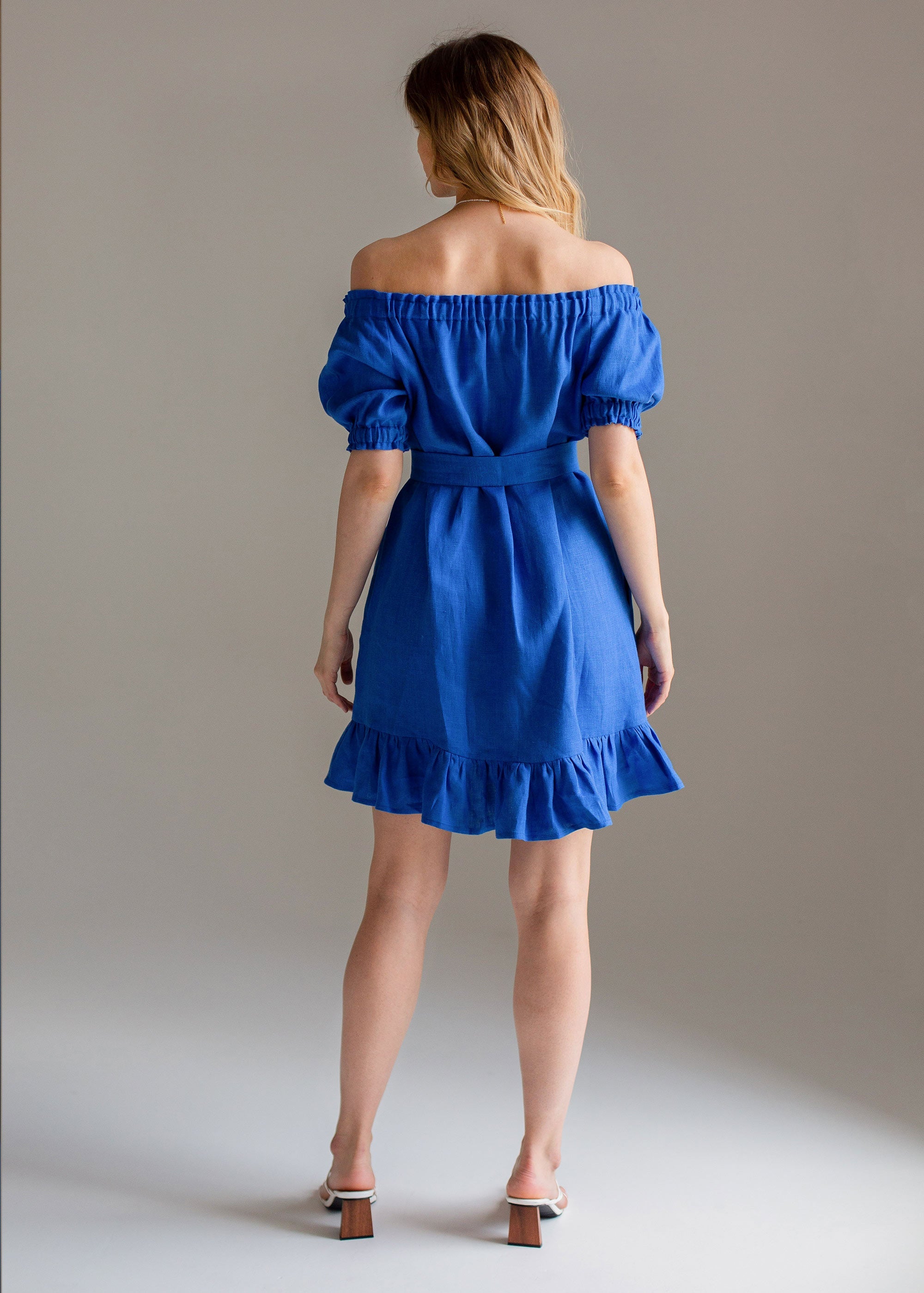 Mini-robe en lin bleu "Lia"