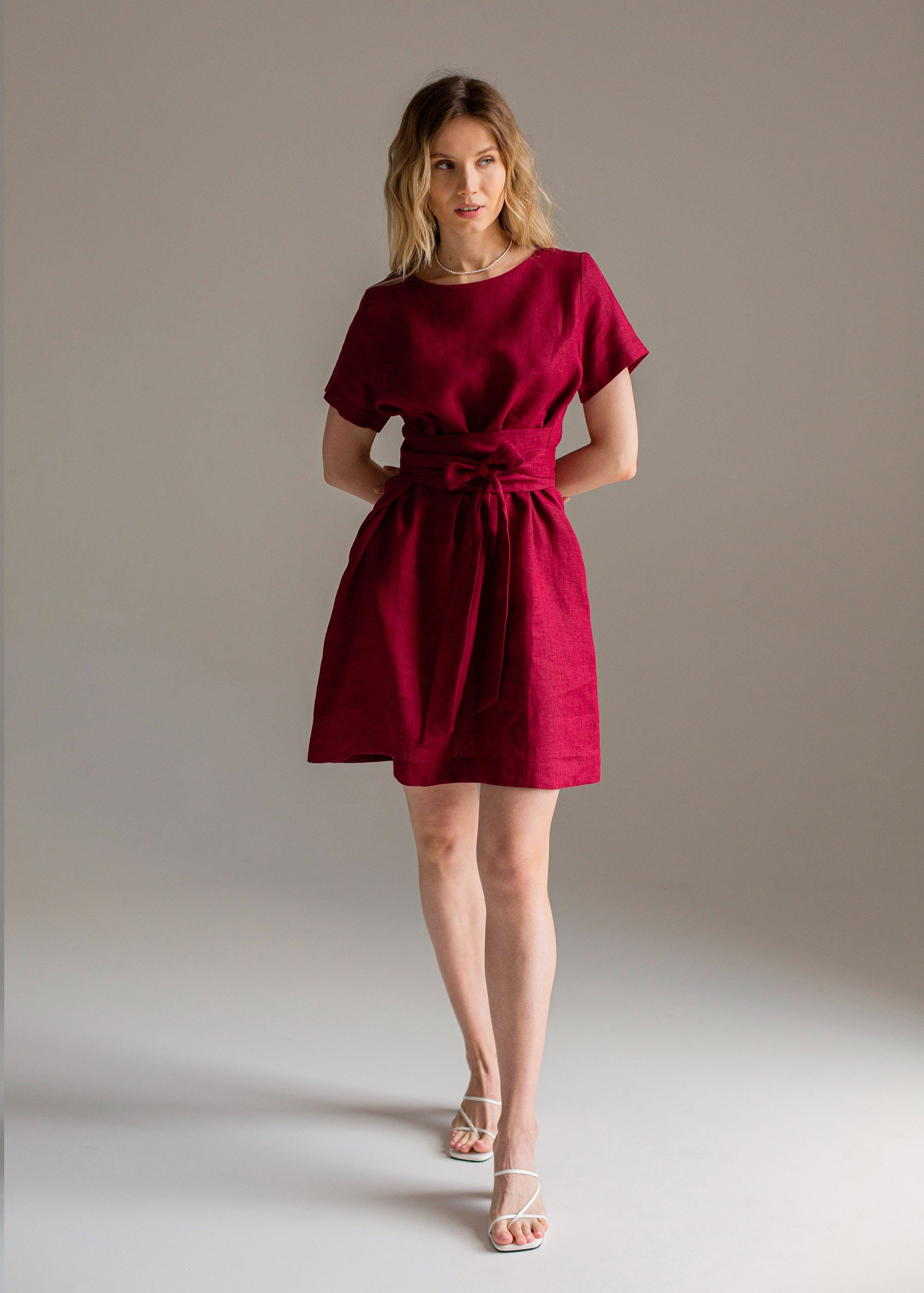 Mini-robe en lin bordeaux "Adelia"