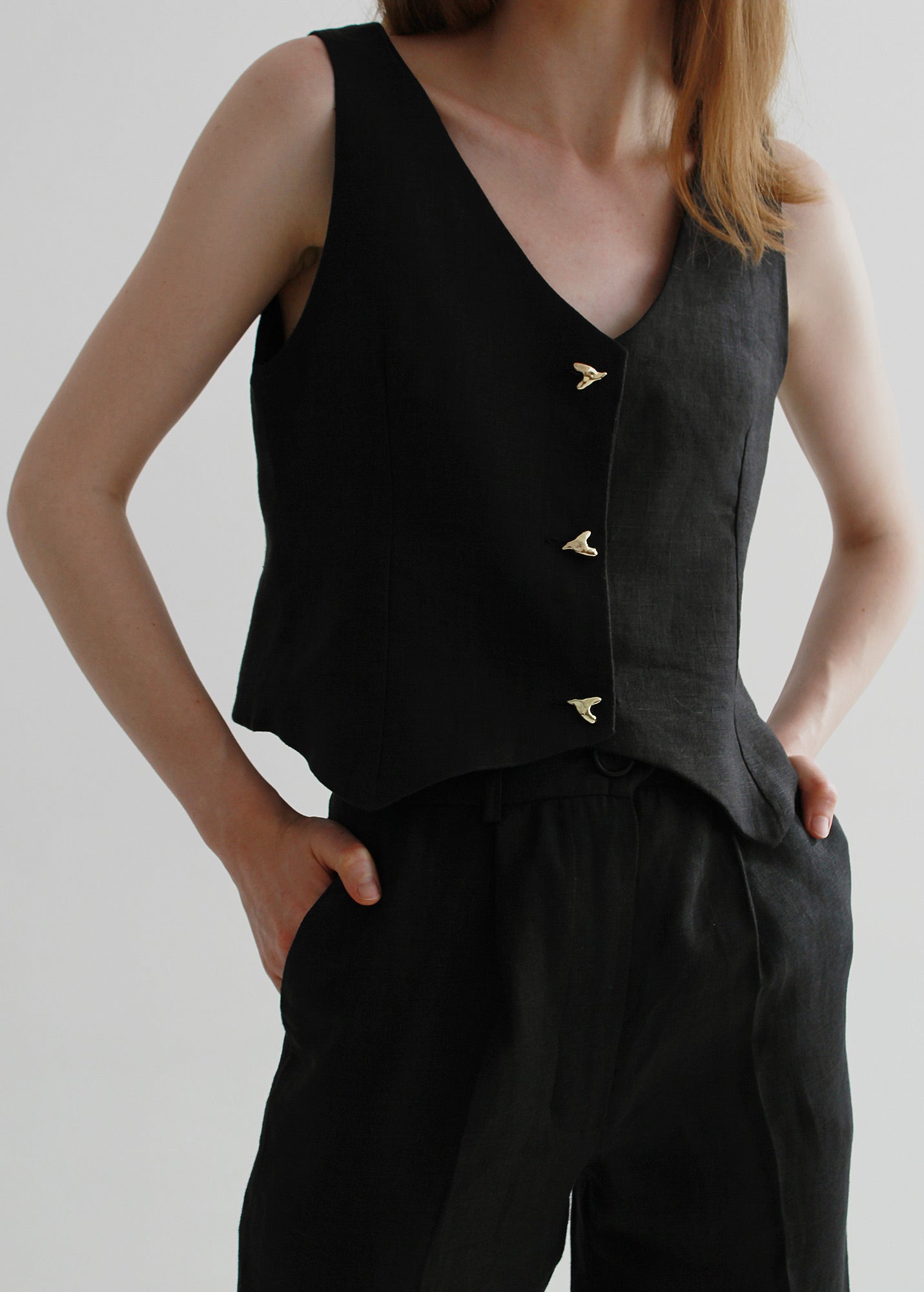 Black linen sleeveless waistcoat