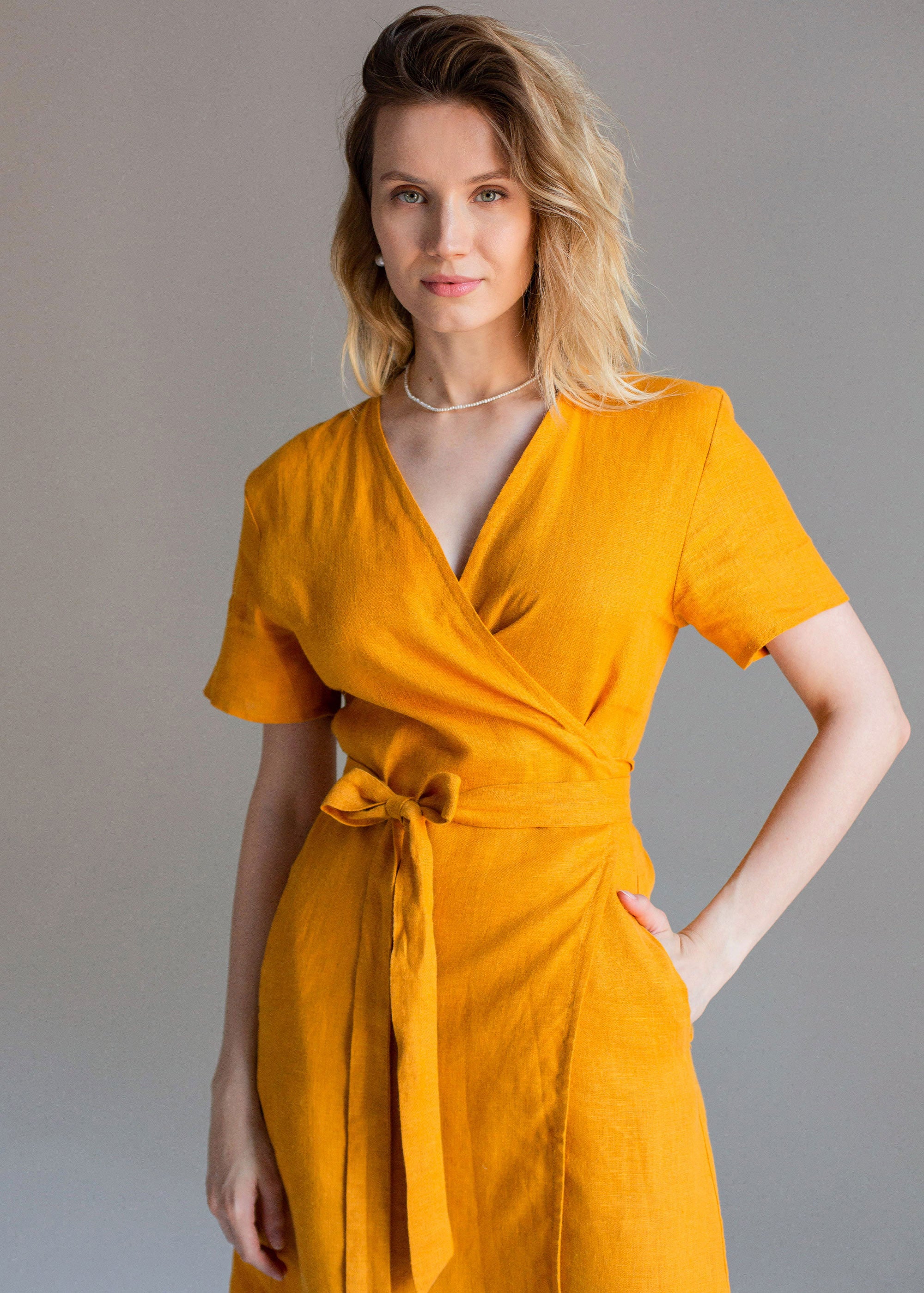 Robe portefeuille jaune moutarde "Zoey"