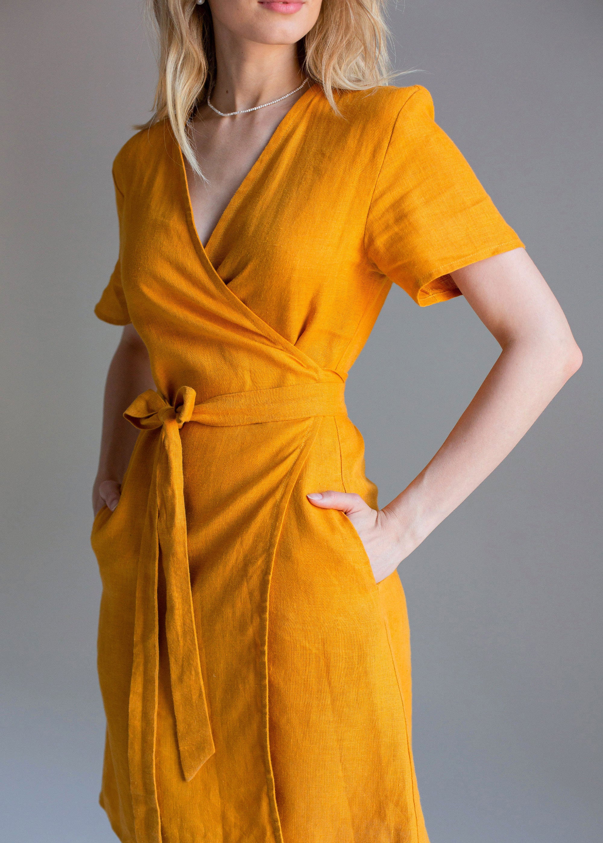 Robe portefeuille jaune moutarde "Zoey"